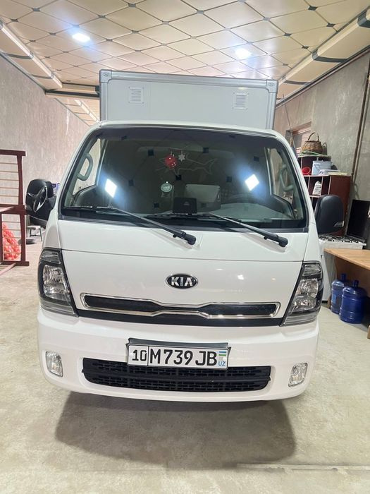 Yangi 2023 Kia Bongo, orqasi yopiq, zo’r holatda!