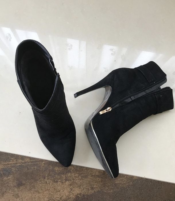 Botine negre cu toc, 40