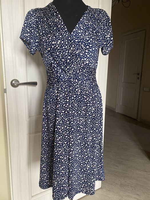 Разные платья 44 размер