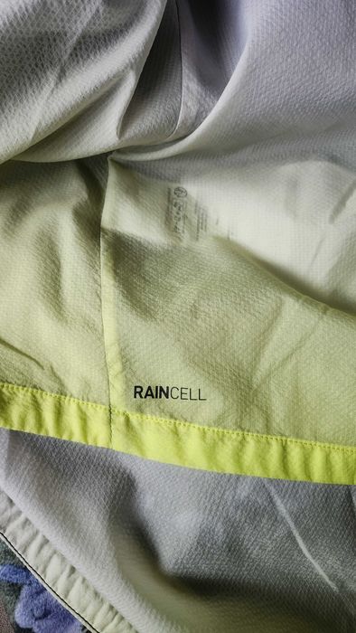 НОВО Puma яке RainCELL