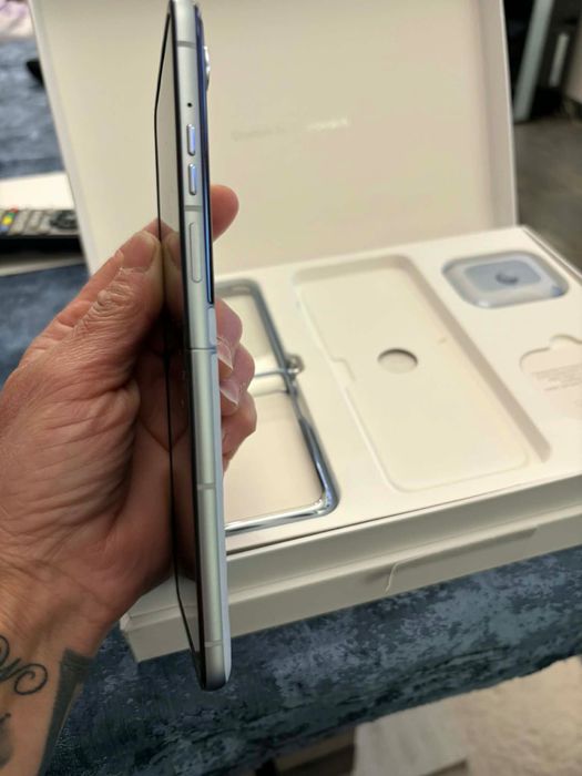 Motorola Razr 60 256GB