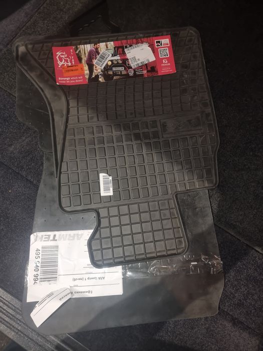 Продам коврики BMW F11