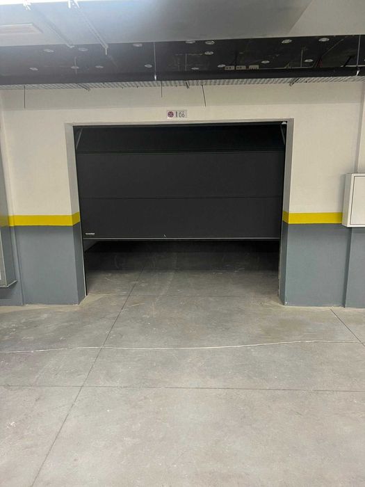 Гараж под наем в Перник кв. Изток