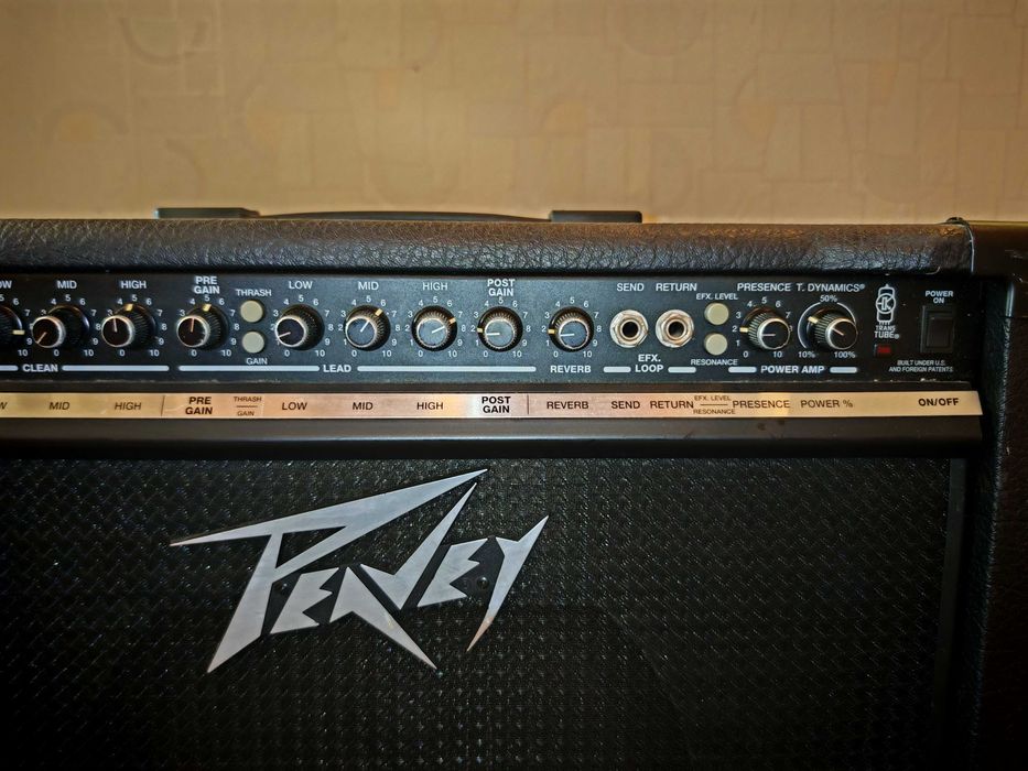 Peavey Bandit Silver Stripe