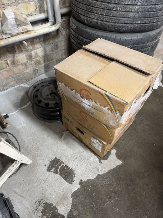 Штампованные диски r15