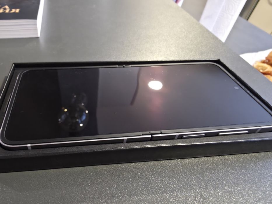 Samsung galaxy z Flip 6