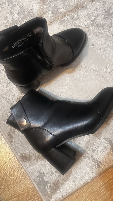 Продам дезисезонную обувь