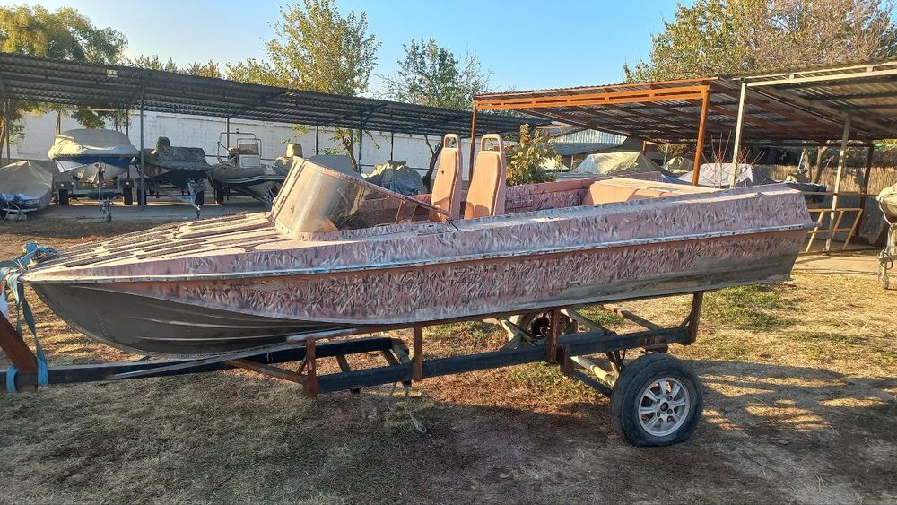 Продается лодка Казанка 5М3