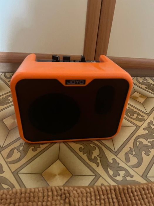 продам электрогитару