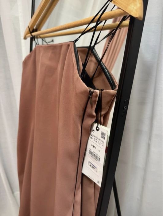 Rochie lunga tub maro fara bretele Zara marimea S noua cu eticheta