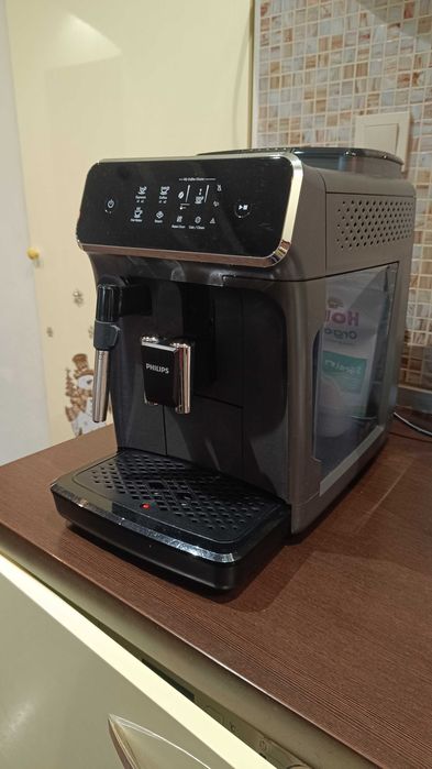 Кафемашина PHILIPS EP2224/10. Като нова.