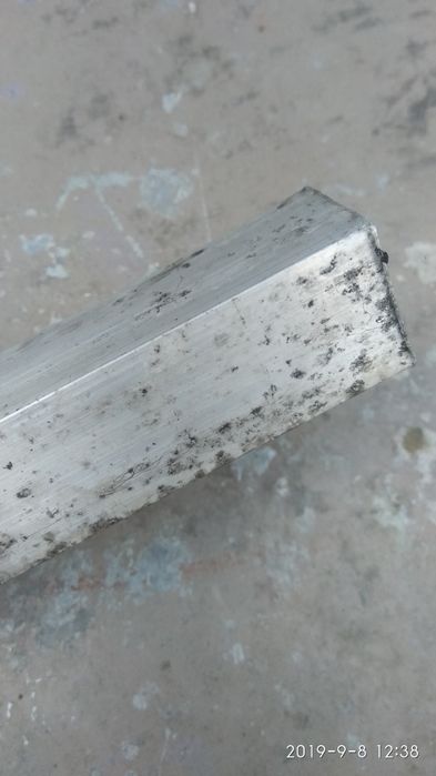 Уголок аллюминевый