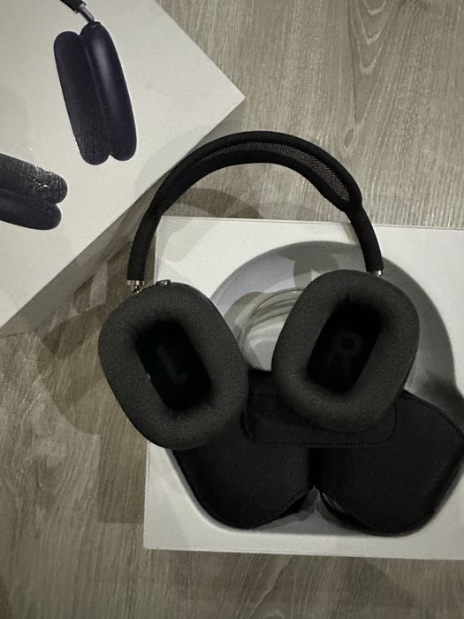 Airpods Max, цвет черный