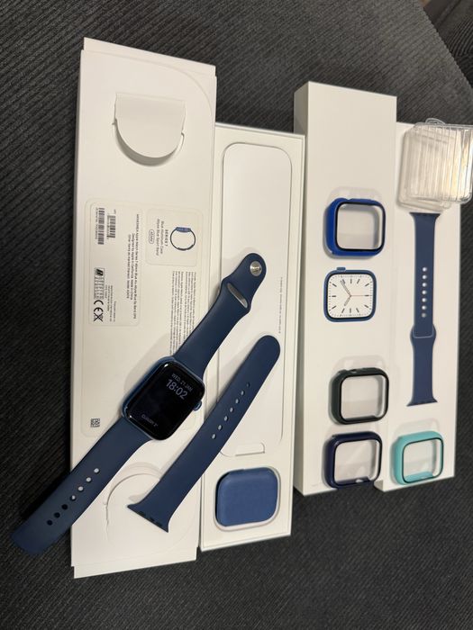 Apple Watch Series 7 GPS 45mm, оригинален, пълен к-кт с подаръци