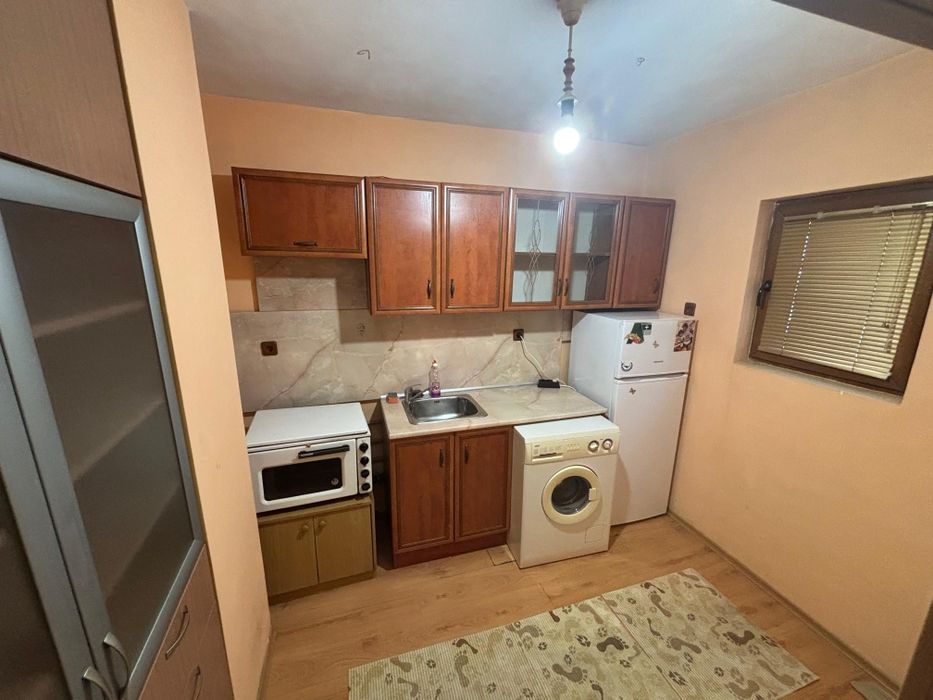 Дава се под наем Двустаен апартамент в Търговище, Вароша - 50 кв.м за 179.52 € - Снимка #4