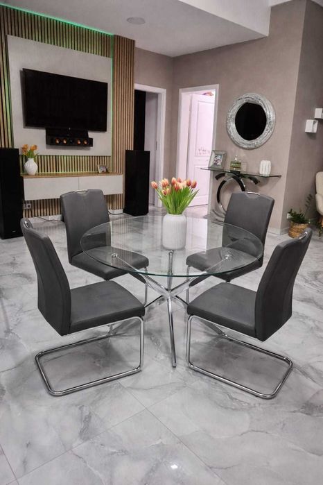 Masa sticla 100 cm diametru cu picioare chrome + 4 scaune living