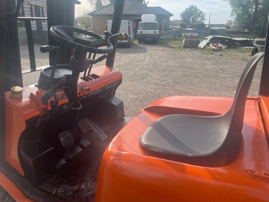 Кара Вилочный Погрузчик