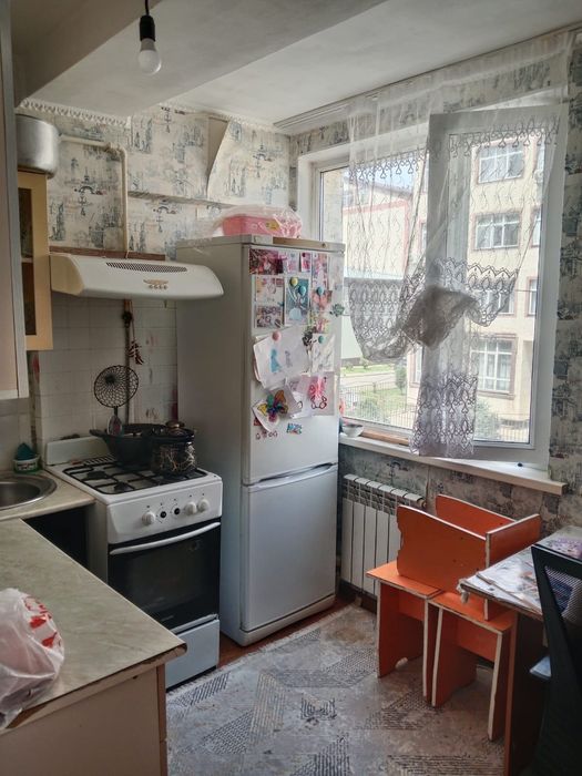 13 мик 1 ком. Кв сатылады тез арада.