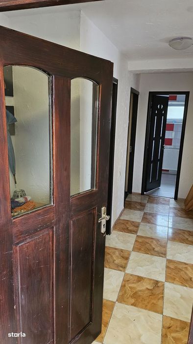 Inchiriez apartament 3 camere Dambul Rotund