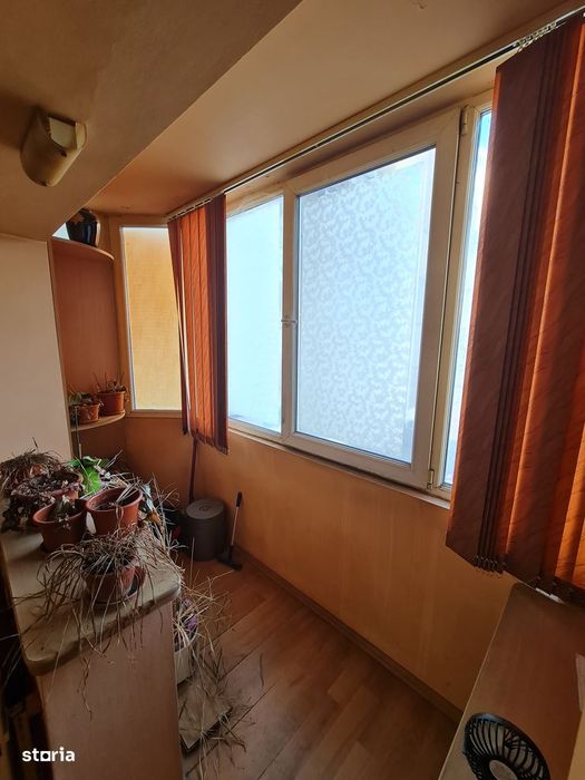 Vand ap.4 camere zona Micalaca Maranata Malul muresului et.2 cu balcon