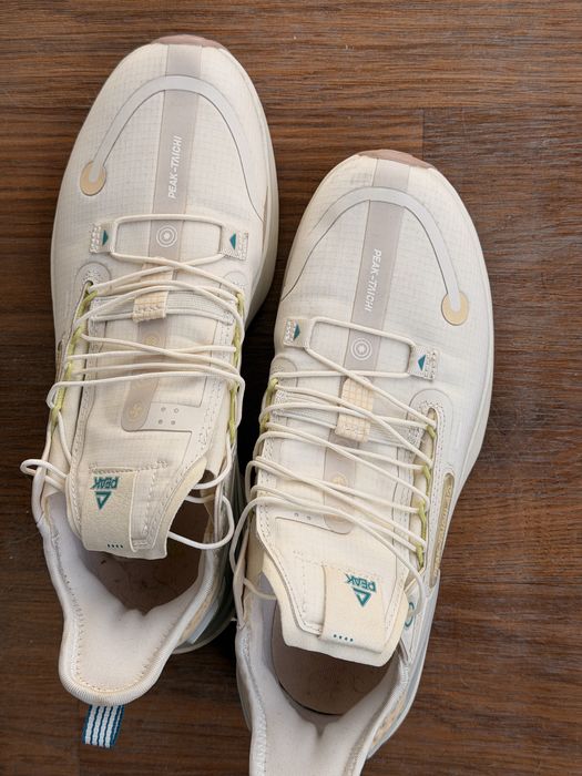 Кроссовки Peak 38-39 р стелька 25