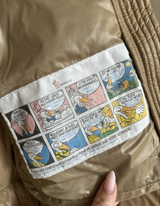 Пуховик moncler в идеальном состояние!