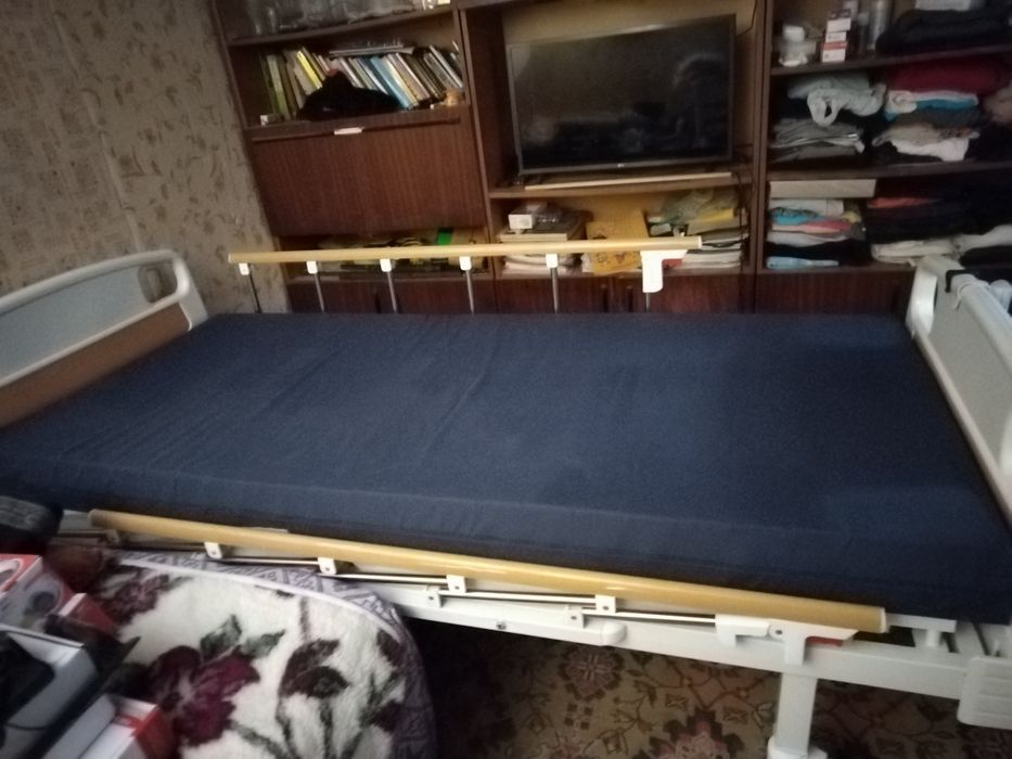 Електрическо болнично легло с 2 функции