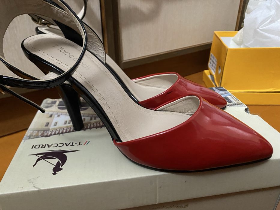 Туфли, босоножки