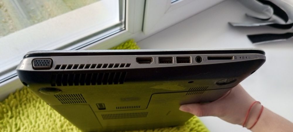 Продам ноутбук в рабочем состоянии