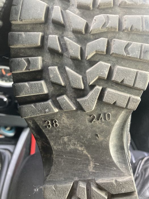 Продам зимние берцы