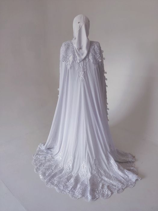 Hijoblik qizlarimiz uchun moʻljallangan toʻy libosi.