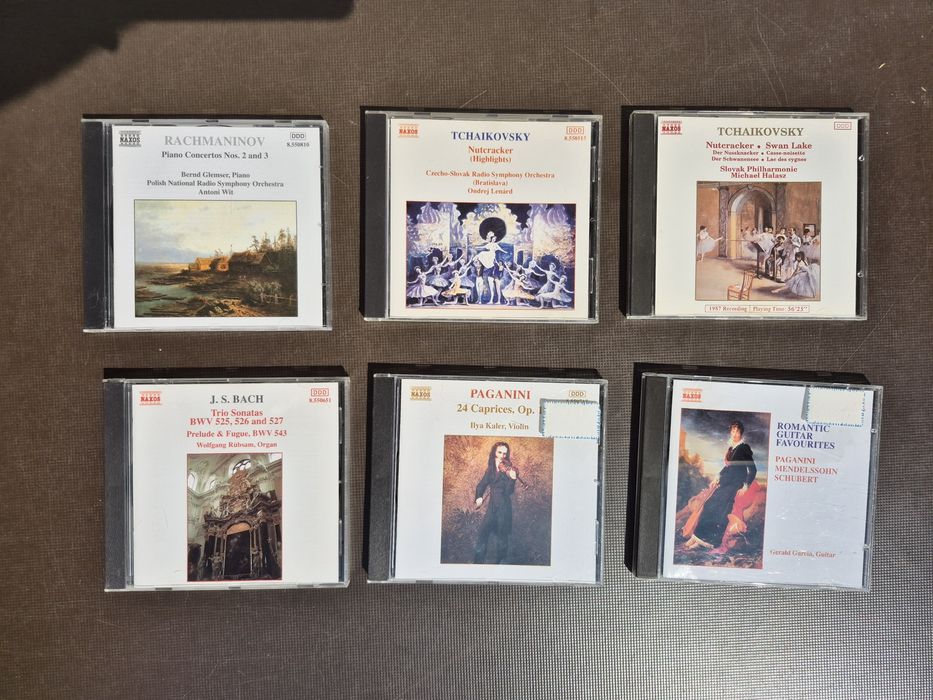 Vând Lot 24 CD cu muzica clasica mixta colectia NAXOS