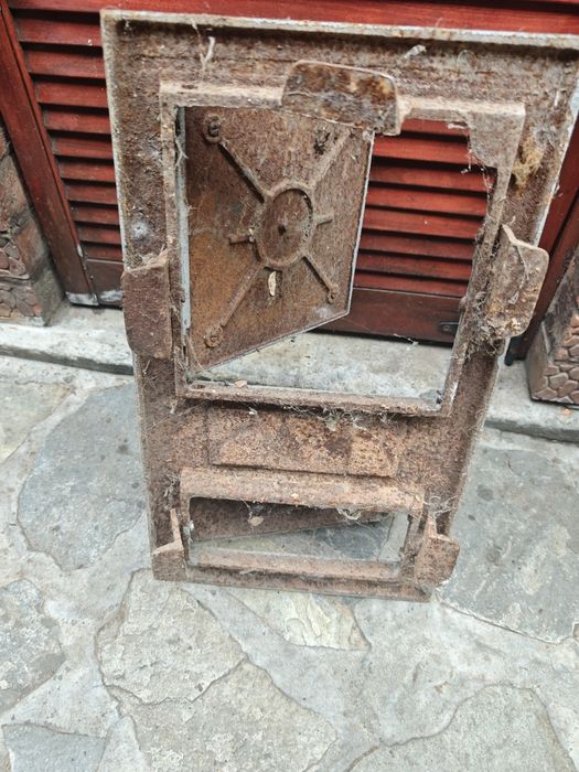 Ușa soba teracota