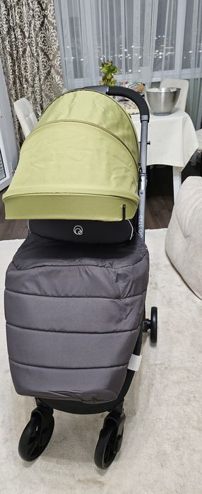 Продам коляску 35000 тг