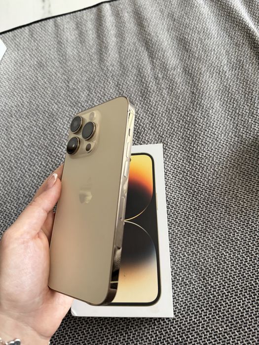 iPhone 14 Pro, 256 GB, цвят Gold.