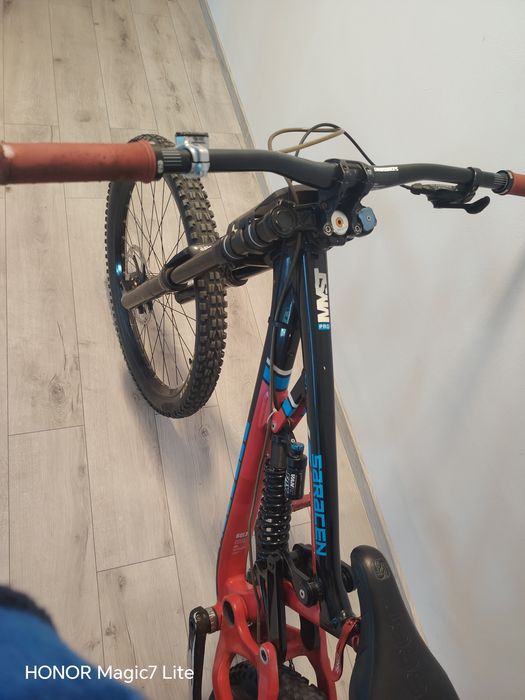 Bicicleta Downhill - Saracen Myst Pro