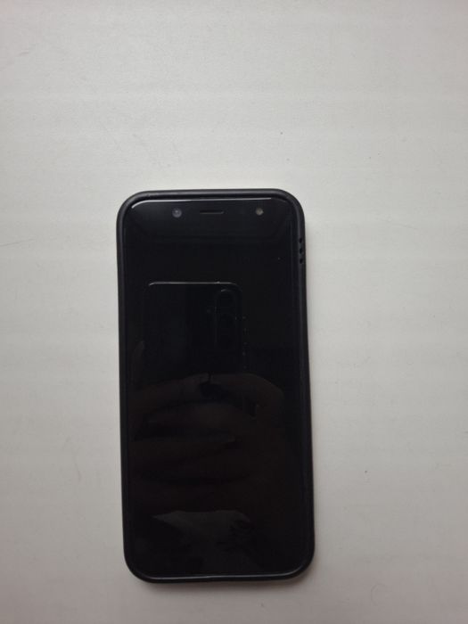 Продам мобильный телефон СамсунгA6