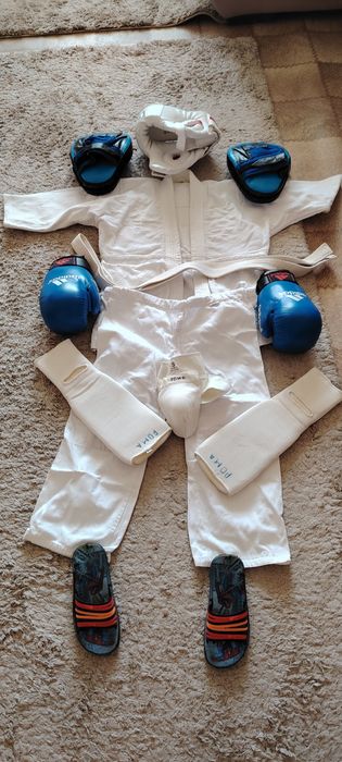 Продам кимано с аммуницией