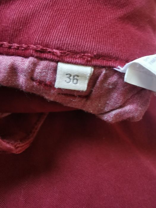 Pantaloni skinny roșu burgund  C&A