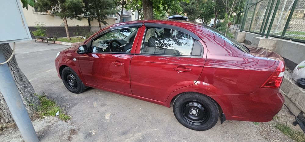 Продам Нексия 3 2 позиция