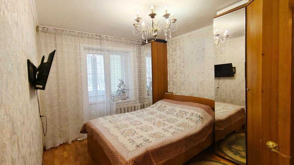 Продам 3 комнатную в 20 МКР!