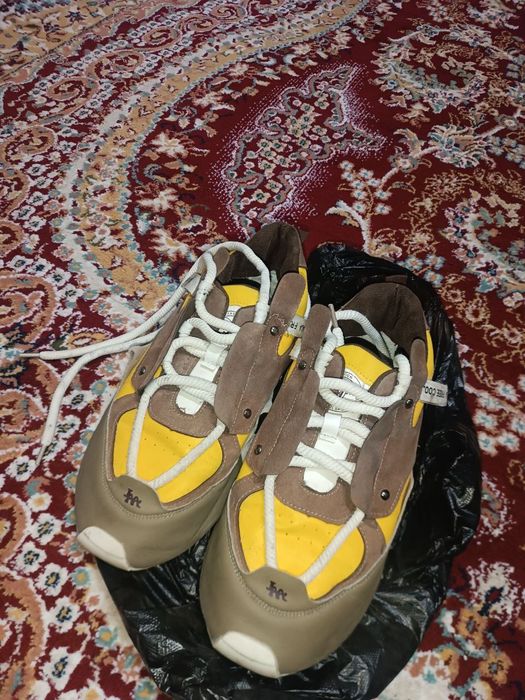 Erkaklar oyoq kiyimi