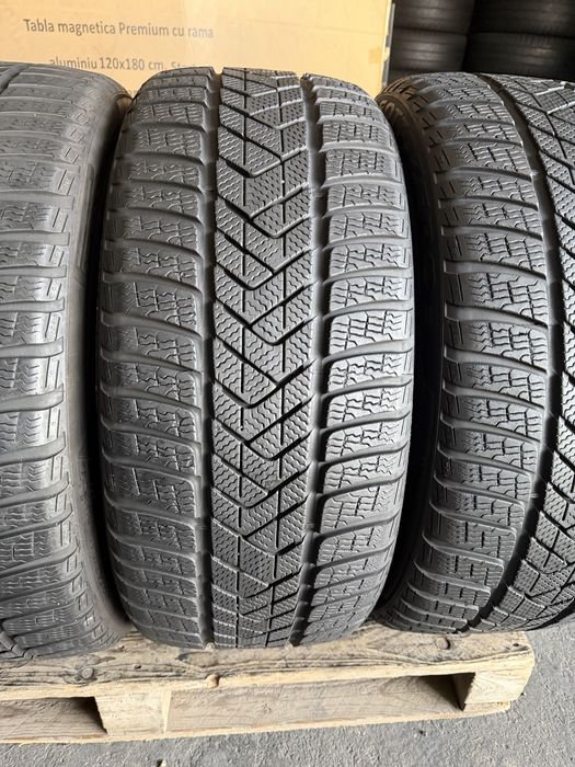 4 anvelope iarna 235/40/19 Pirelli  T0 echipare Tesla!