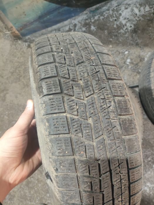 Продам зимние шины 175/65/14