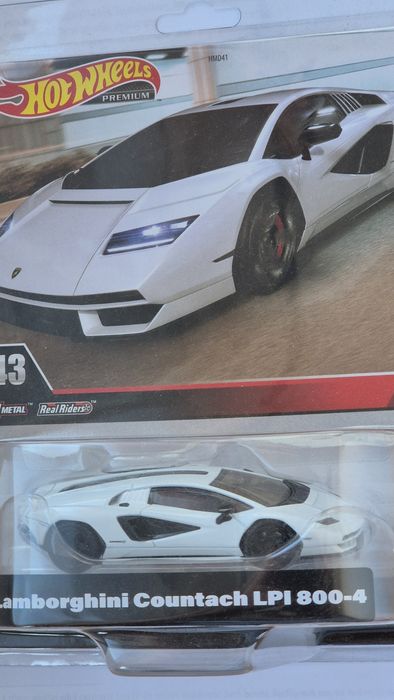 Lamborghini Countach Hotwheels 1:43