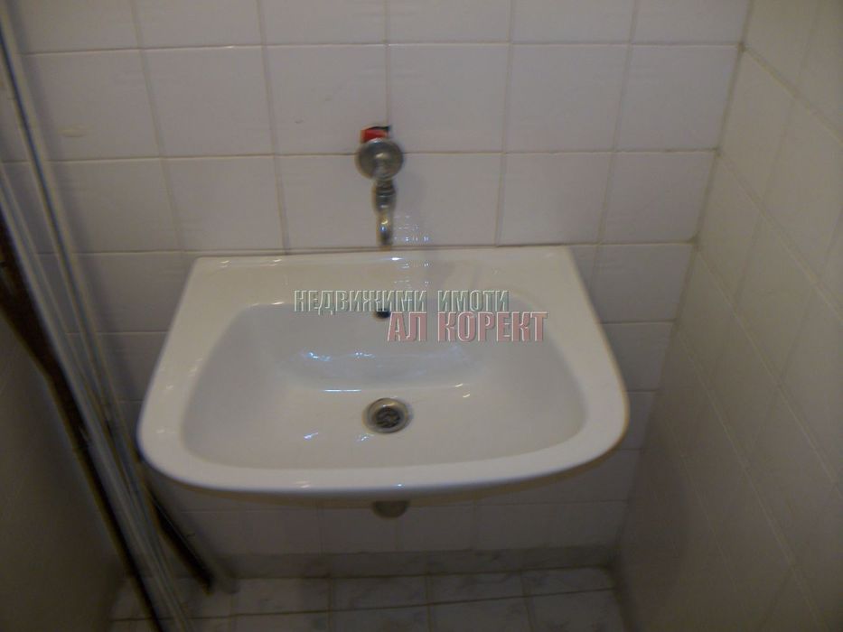 Офис в Варна-Център площ 30 цена 87000