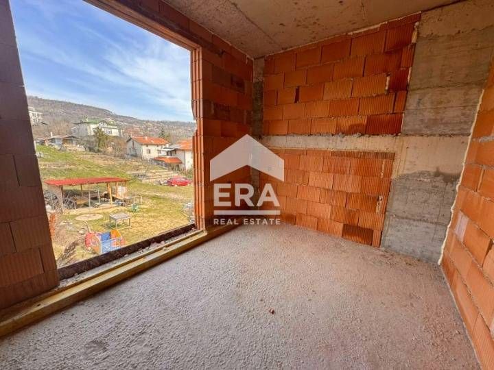 Продава се Двустаен апартамент в Варна, Изгрев - 75 кв.м за 836 €/кв.м - Снимка #2