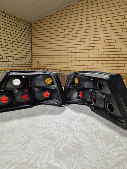 Задние стопы мерс 124 запчасти