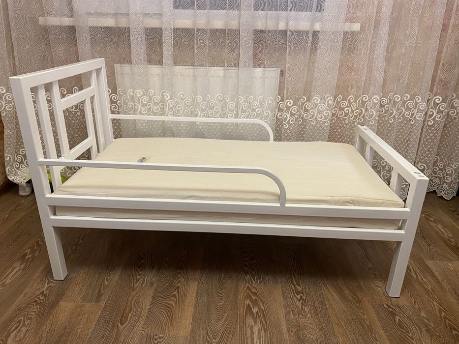Кровать детская металлическая