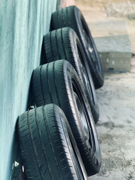 Штамаовный диск летный шинами